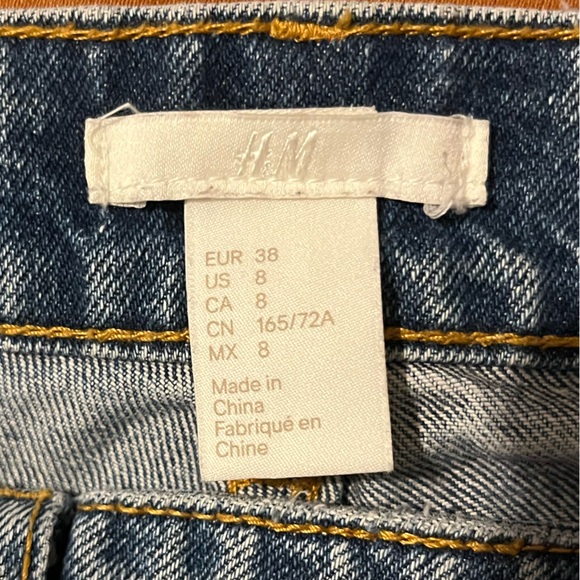 💥4/$20 H&M womens/juniors. Size 8 jeans. Worn twice. Great condition. - Picture 4 of 6
